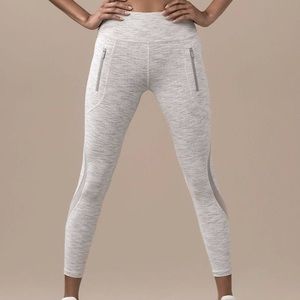 Lululemon Invigorate 7/8 Leggings